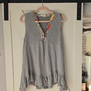 easel Gray Sleeveless Tank with Patterned V-Neck Trim
